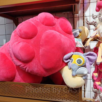 上海ディズニーズートピアグッズ：詐欺師フィニック＆ポープシクルクッション