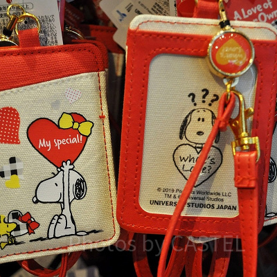 スヌーピー「A Love of Your Own」パスケース