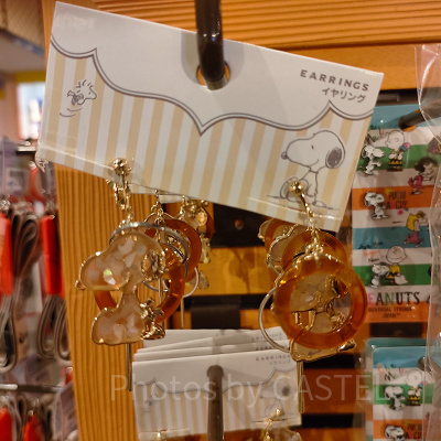 スヌーピーイヤリング