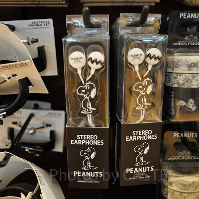 スヌーピー「VINTAGE PEANUTS」モノトーン／イヤホン