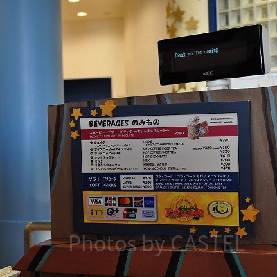 スヌーピーのバックロットカフェのレジ／USJ