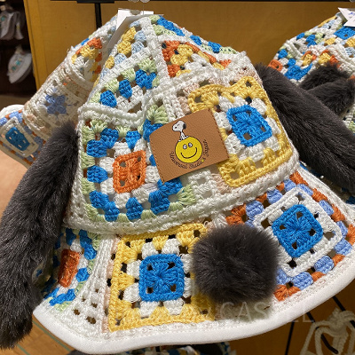 スヌーピーの手編み風バケットハット