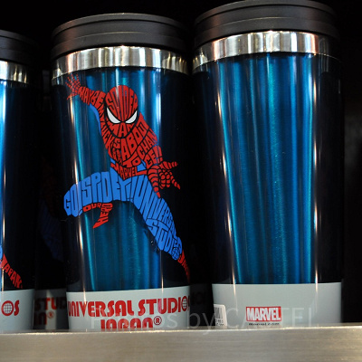 スパイダーマンの蓋付きタンブラー