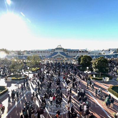 エントランスの様子（2022年1月）