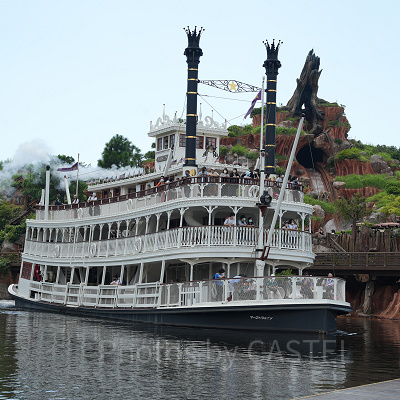 ベビーカーも一緒に乗船できる