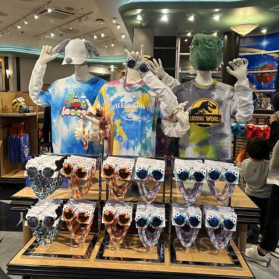 チェーン付きサングラス