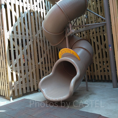 「天の巻」の滑り台