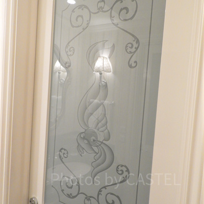 浴室へ続くトビラ