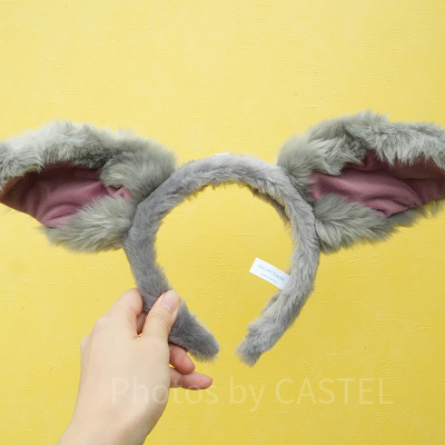 トランプカチューシャの耳の傾きはアレンジ可能