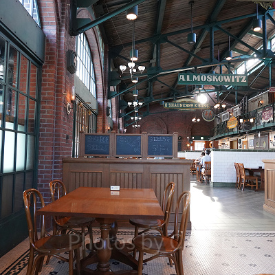 ガラス張りの店内は、とっても気持ちがいいです