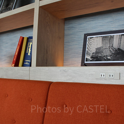 ラウンジはwi-fiと電源も完備