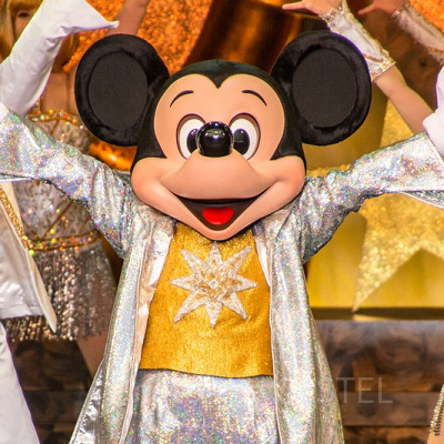 衣装の数も増えてますますおしゃれなミッキーに☆