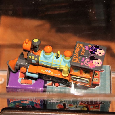 ウエスタンリバー鉄道のプラレールもハロウィーン仕様に！