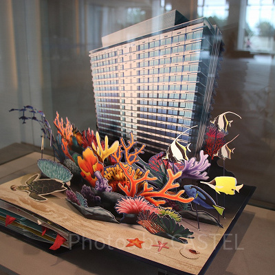 海がテーマの東京ベイ東急ホテル（ホテルのコンセプトを仕掛け絵本にした原本を展示）