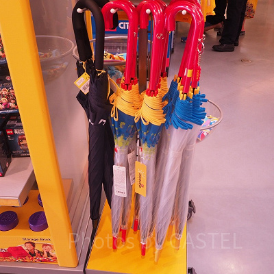 レゴランド内のショップでは傘も販売しています！