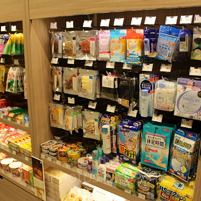 1階フロント横の売店