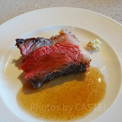 オチェーアノのブッフェ名物はローストビーフ！