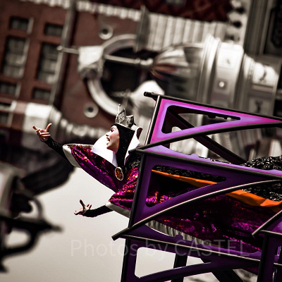 指先まで美しいのが“神！”なウィックド・クイーン