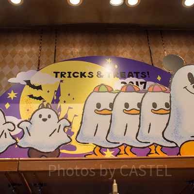 店内にはたくさんのおばけがいるよ！
