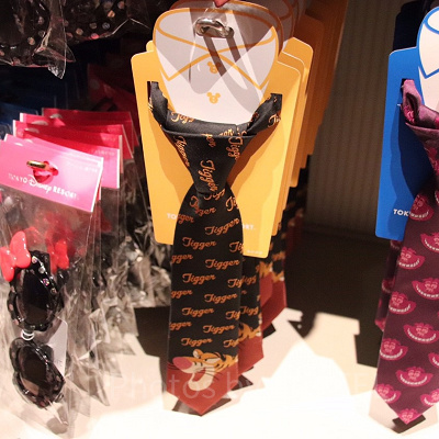 ティガー　ネクタイ