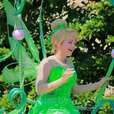 ハピネスイズヒアのティンカーベル。ティンクも肌色のアンダーウェアを着用していますね！