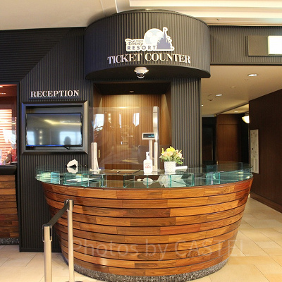 東京ディズニーリゾートのチケットカウンター