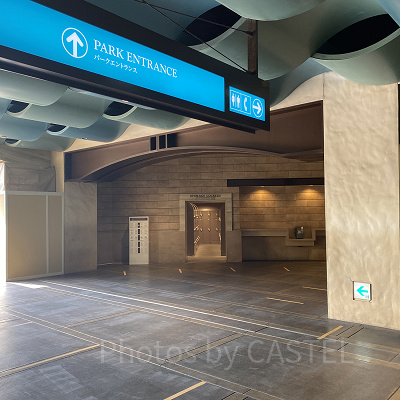 「東京ディズニーシー・ステーション」トイレ横のコインロッカー（パーク外）