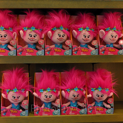 トロールズ「ポピー」のぬいぐるみ