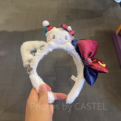 ユニバクリスマスグッズ2024：ハロー・キティのカチューシャ