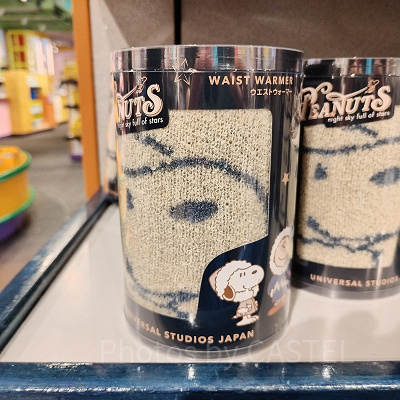 ユニバクリスマスグッズ2024：ウエストウォーマー（冬服スヌーピー&チャーリー）