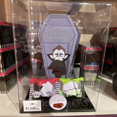ユニバハロウィン2022グッズ:ドラキュラのマシュマロ缶