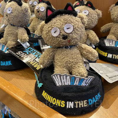 ユニバハロウィン2022グッズ：ぬいぐるみ（ティム台座付）