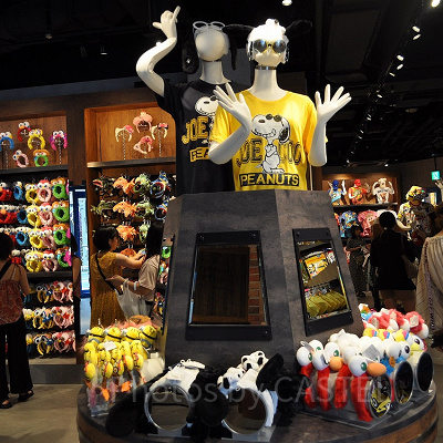 ユニバのカチューシャディスプレイ／ユニバーサルスタジオストア（ユニバーサルシティウォーク店）