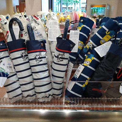 ユニバのスヌーピー折りたたみ傘