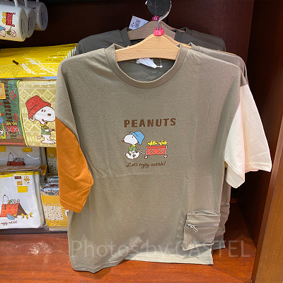 ポケットＴシャツ／USJスヌーピーグッズ「Let's enjoy outside!」