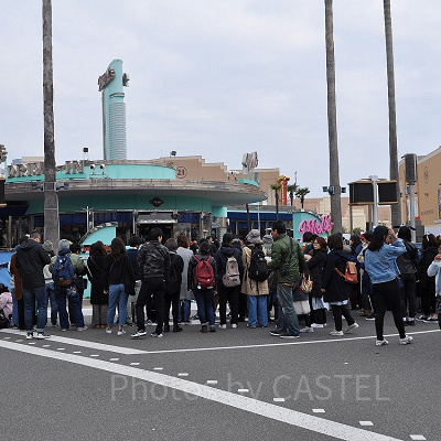 USJのワールド・ストリート・フェスティバル「パワー・オブ・ポップ ～リミックス～」開園前の風景