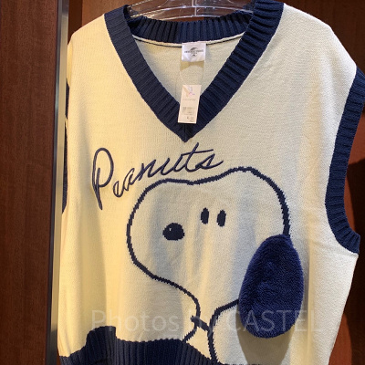 スヌーピーのニットベスト