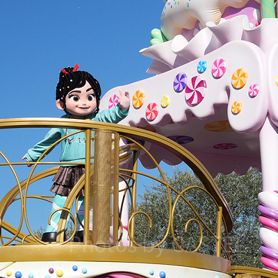 パルパルーザ第3弾パレードはヴァネロペが主役！