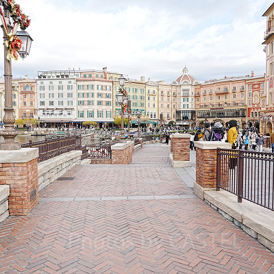 ゴンドリエスナック前の道沿いの鑑賞エリア