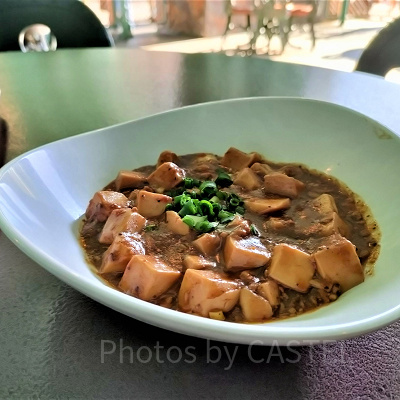 ヴォルケイニア・レストラン：マーボー豆腐
