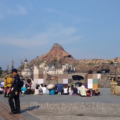 開園直後のディズニーシーのゲットウエット待ち