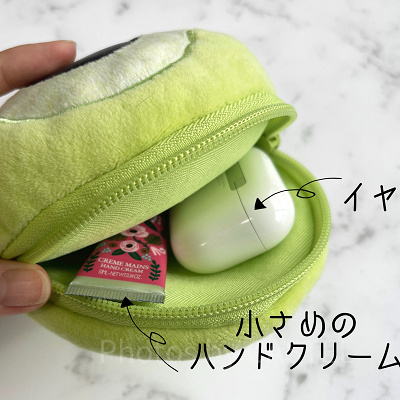 マイクメロンパンのスーベニアポーチに何を入れる？①