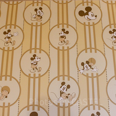 クロスと壁紙の違いとは