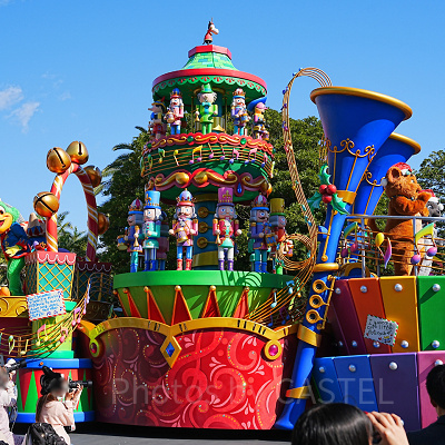 「トイズ・ワンダラス・クリスマス！」とは？