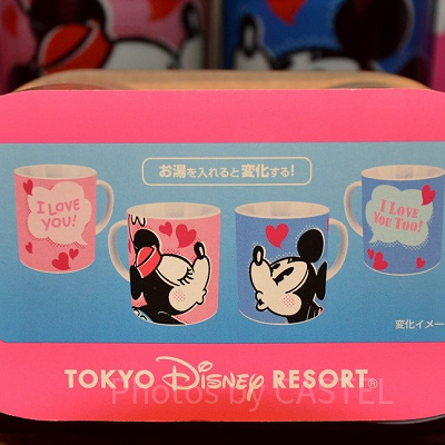 お湯を入れると…