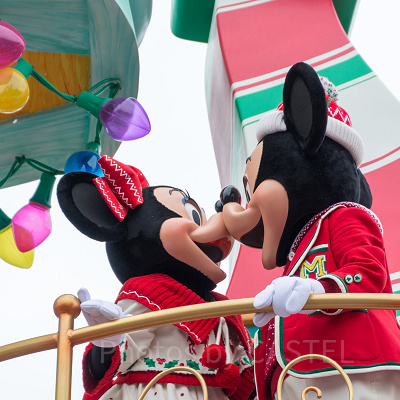 ディズニーランドでキスする場所