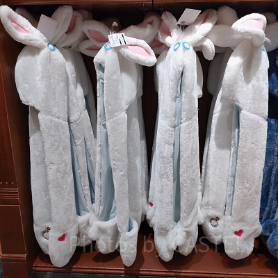 ホワイトラビットのマフラー