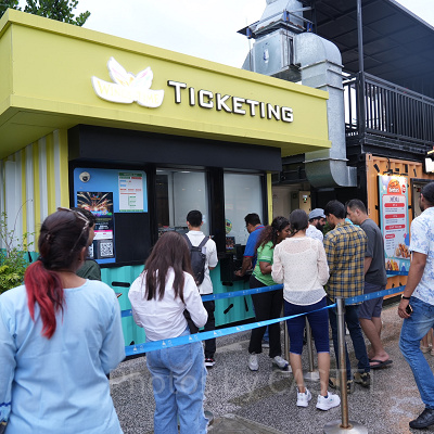 ウイングスオブタイム：チケット売り場（会場入口のすぐ右）