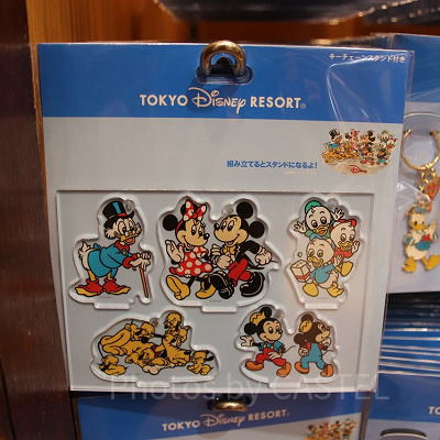 キーチェーンスタンド付き