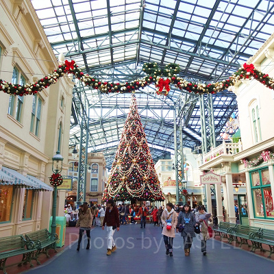 ワールドバザールのクリスマスツリー